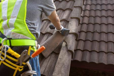 Emergency Roof Repairs in Bankstown: How to Deal with Storm Damage Fast